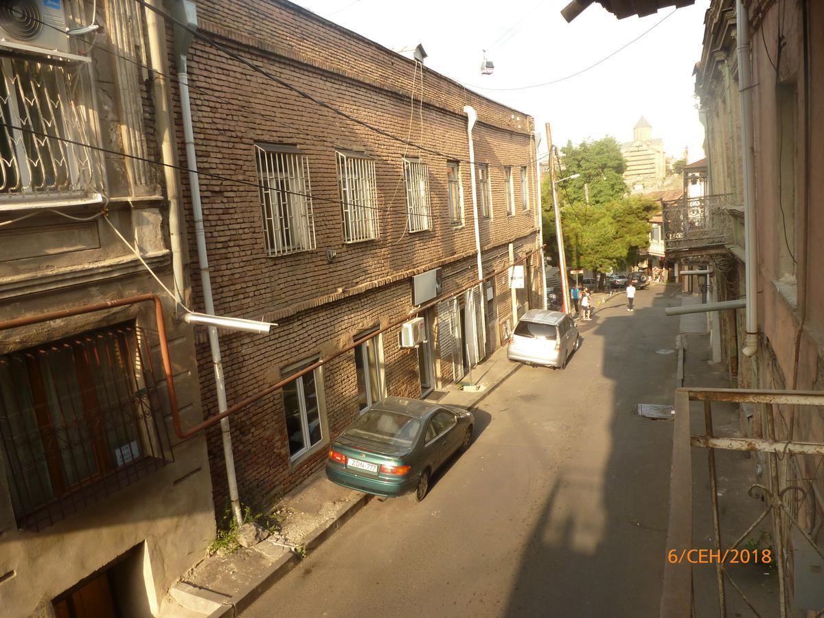 Jeki'S Apartment In Old Tiflis Exterior foto